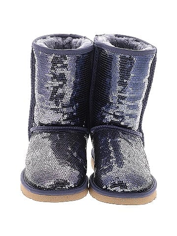 Ugg Boots (view 2)