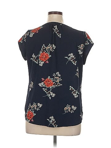 Fun2Fun Short Sleeve Blouse (view 2)