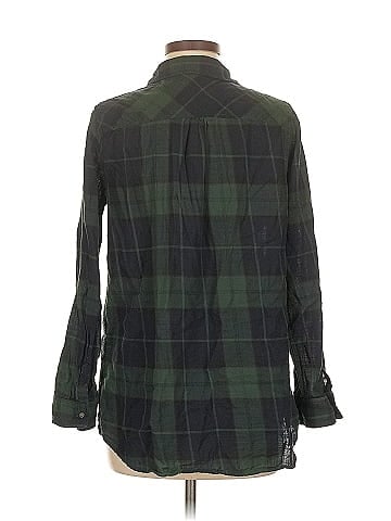 Liz Lange Maternity 3/4 Sleeve Button-Down Shirt (view 2)