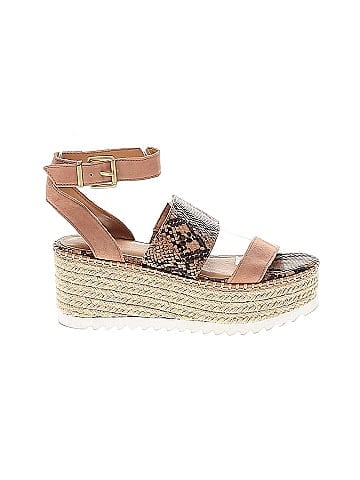 Crown Vintage Wedges (view 1)