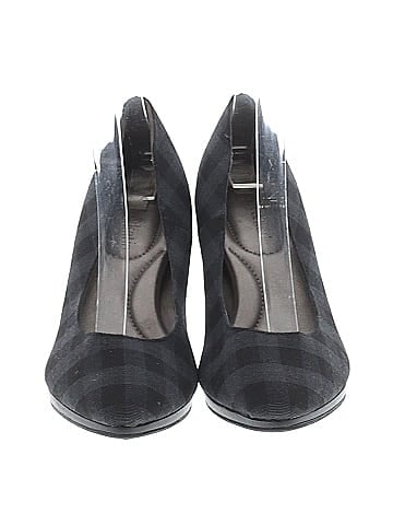 Kelly & Katie Heels (view 2)