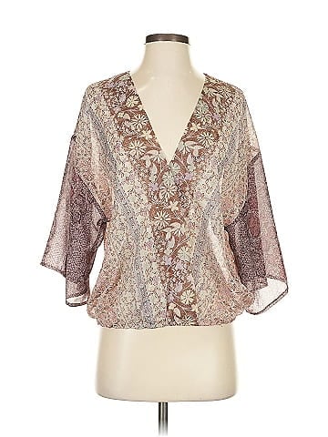 Mystree 3/4 Sleeve Blouse (view 1)