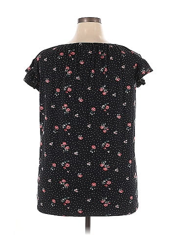 Lularoe Short Sleeve Blouse (view 2)