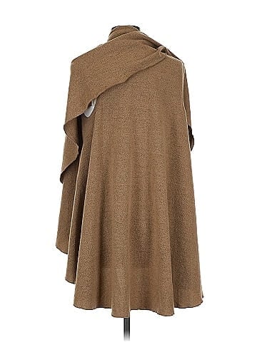 Easel Poncho (view 2)