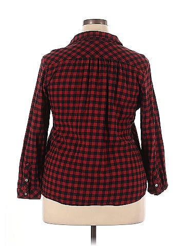 Croft & Barrow 3/4 Sleeve Button-Down Shirt (view 2)