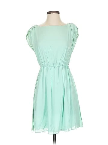 Alice + Olivia Casual Dress (view 1)