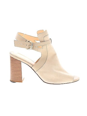 C. Wonder Heels (view 1)