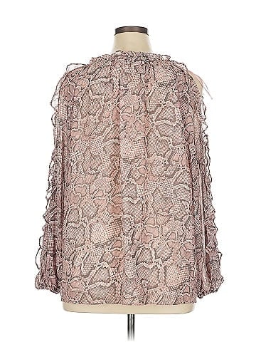 1.State 3/4 Sleeve Blouse (view 2)