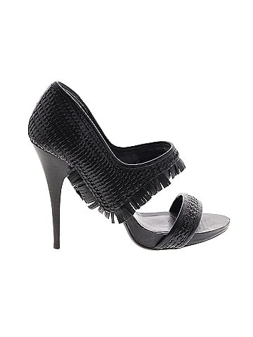 Leon Max Heels (view 1)