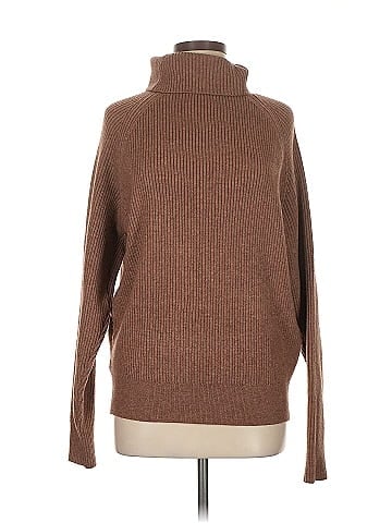 Chouyatou Turtleneck Sweater (view 1)