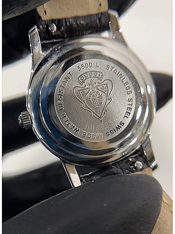 Gucci Watch (view 2)