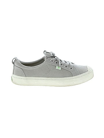 Cariuma Sneakers (view 1)