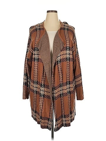 Leo & Nicole Cardigan (view 1)