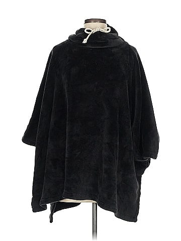 Easel Poncho (view 1)