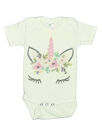Laughing Giraffe Short Sleeve Onesie (view 1)