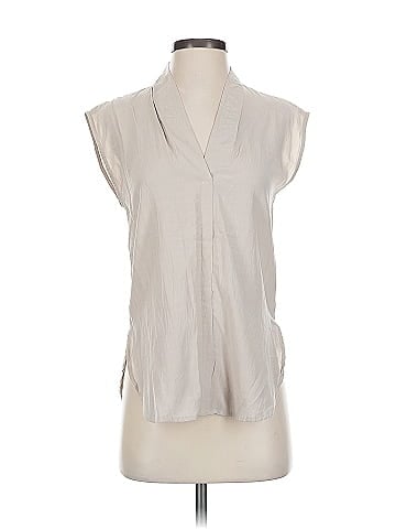 Fun2Fun Sleeveless Blouse (view 1)