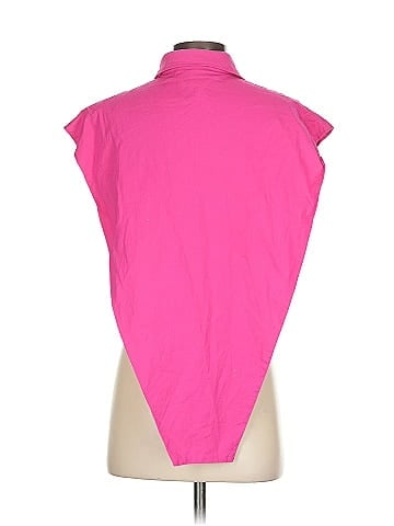 Akira Sleeveless Blouse (view 2)
