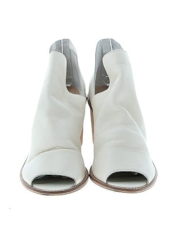 Chinese Laundry Heels (view 2)