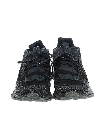 On Cloud Sneakers (view 2)