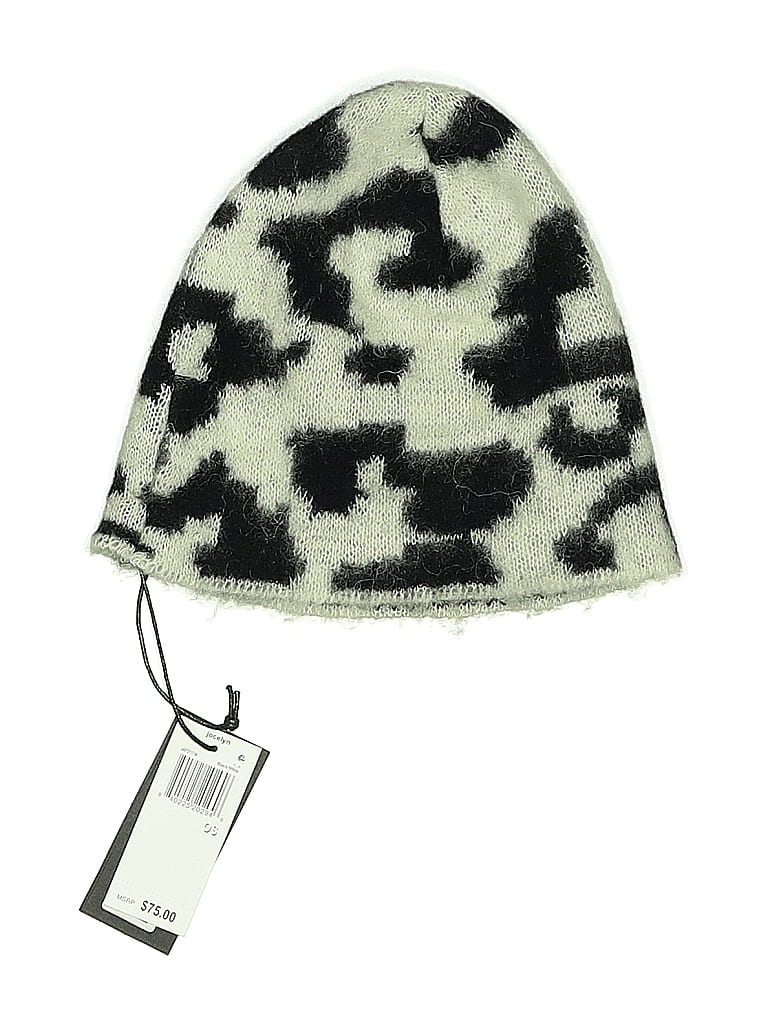 Jocelyn Animal Print Green White Beanie One size - photo 1