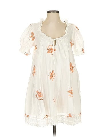 Urban Outfitters Casual Dress (view 1)