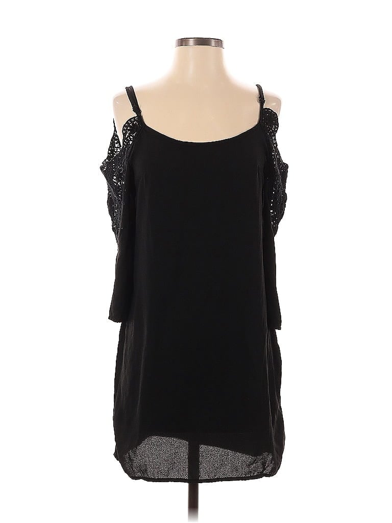 Pre-owned Xhilaration Casual Dress In Black