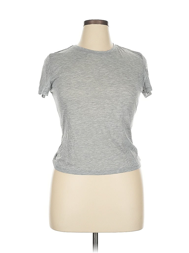 DIVIDED BY H&M Pre-owned Active T-shirt In Gray