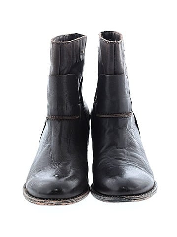 otBt Boots (view 2)
