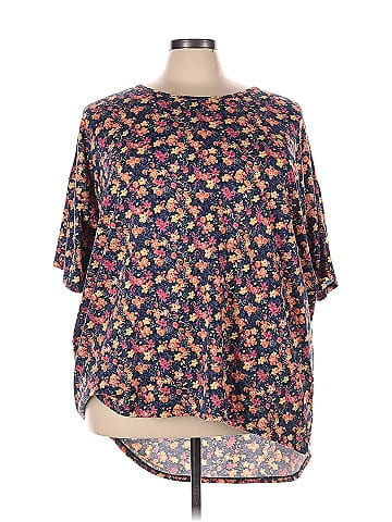 Lularoe 3/4 Sleeve T-Shirt (view 1)