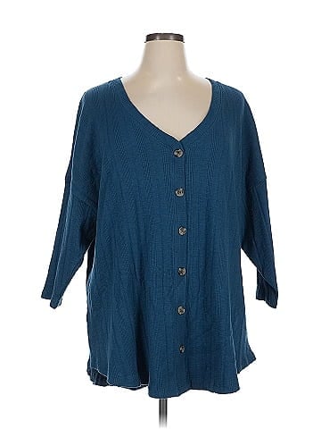 Natural Reflections 3/4 Sleeve Button-Down Shirt (view 1)