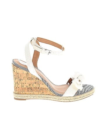 Crown Vintage Wedges (view 1)