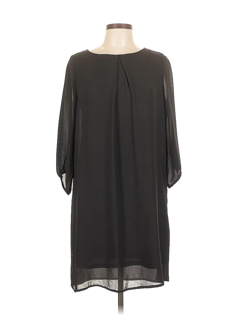 Pre-owned H&m Casual Dress In Black