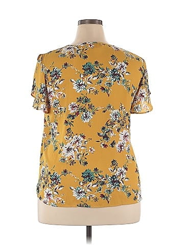 Counterparts Short Sleeve Blouse (view 2)