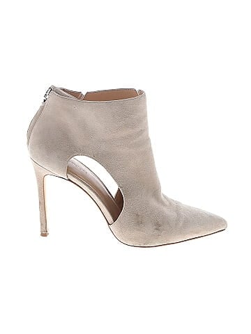 Pour La Victoire Ankle Boots (view 1)