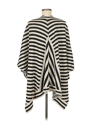 Mystree Poncho (view 2)