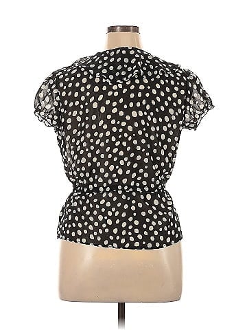 Xhilaration Short Sleeve Blouse (view 2)