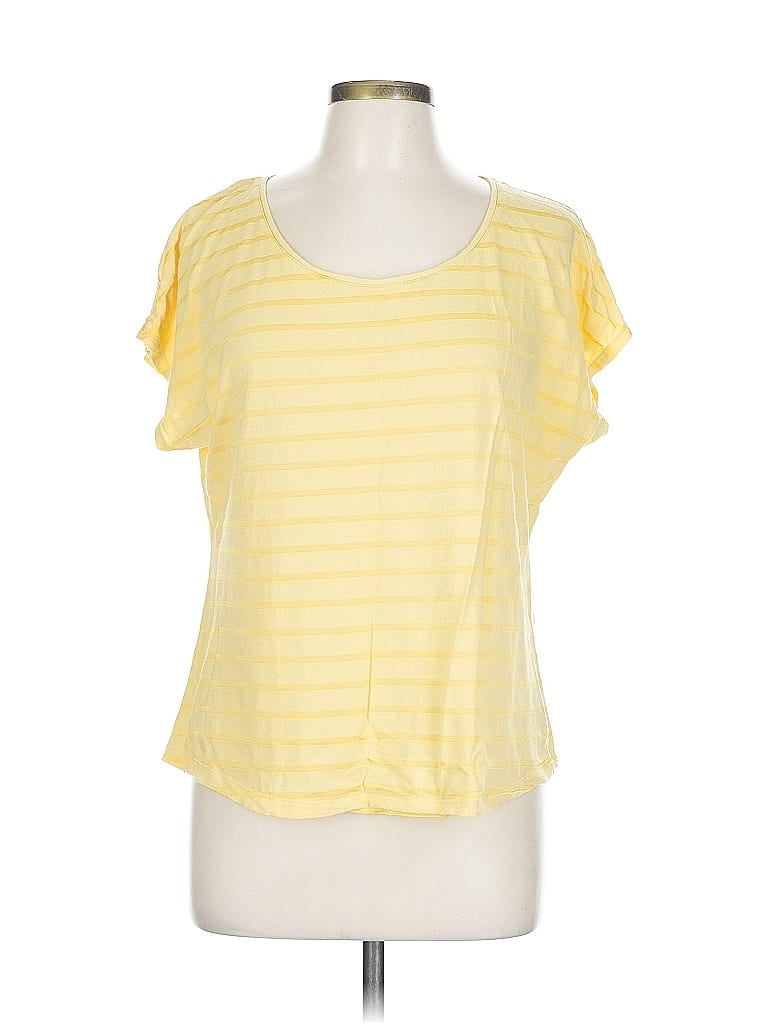 Pre-owned Chico's Short Sleeve T-shirt In Yellow