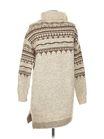 Heartloom Pullover Sweater (view 2)