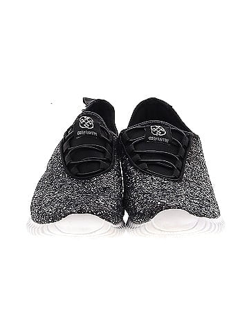 Daisy Fuentes Sneakers (view 2)