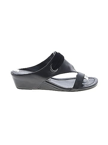Donald J Pliner Sandals (view 1)
