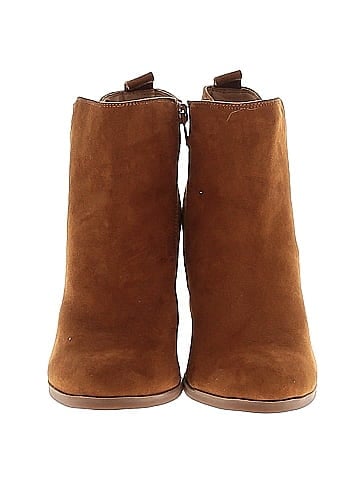 Express Outlet Ankle Boots (view 2)