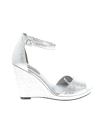 Touch Ups Wedges (view 1)