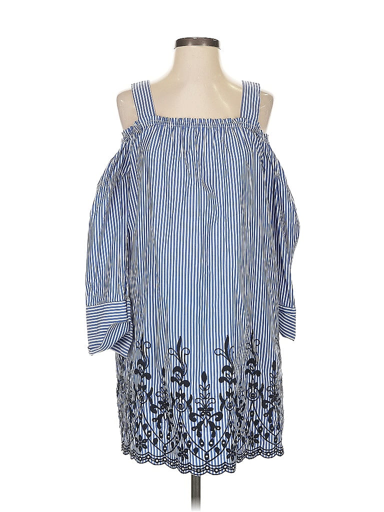 Pre-owned Neiman Marcus Kimono In Blue