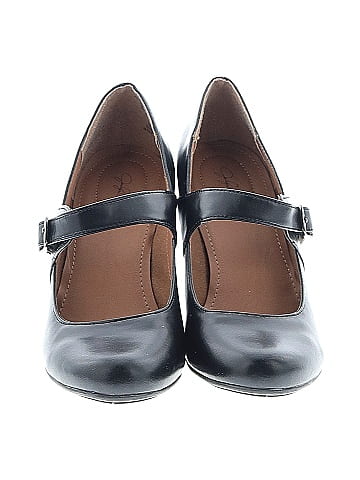 Jaclyn Smith Heels (view 2)