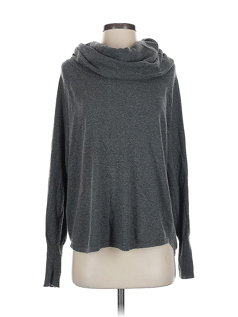 Click to view more detailed imagery on our partner's website Pre-owned Joie Turtleneck Sweater In Gray