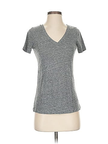 Old Navy Active T-Shirt (view 1)