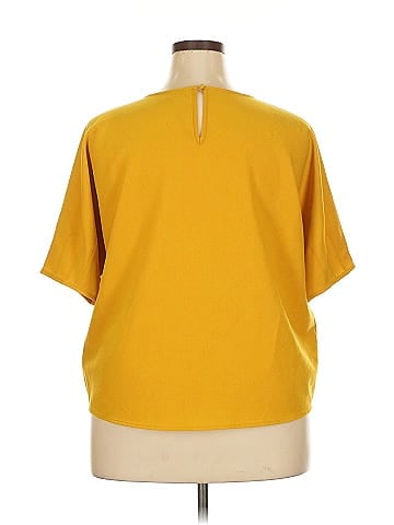 Who What Wear Short Sleeve Top (view 2)