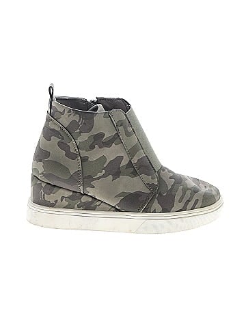GC Shoes Ankle Boots (view 1)