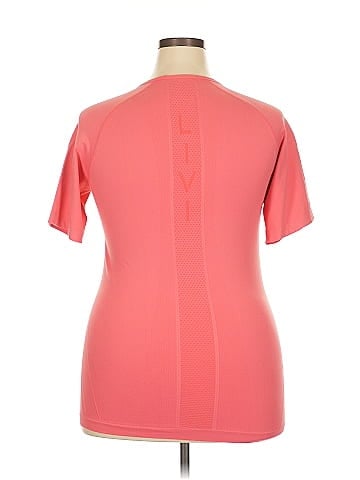 LIVI Active T-Shirt (view 2)