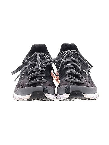On Cloud Sneakers (view 2)